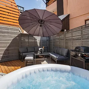 Terrace With 5 Rooms, Whirlpool And Bbq , Augsburg Deutschland